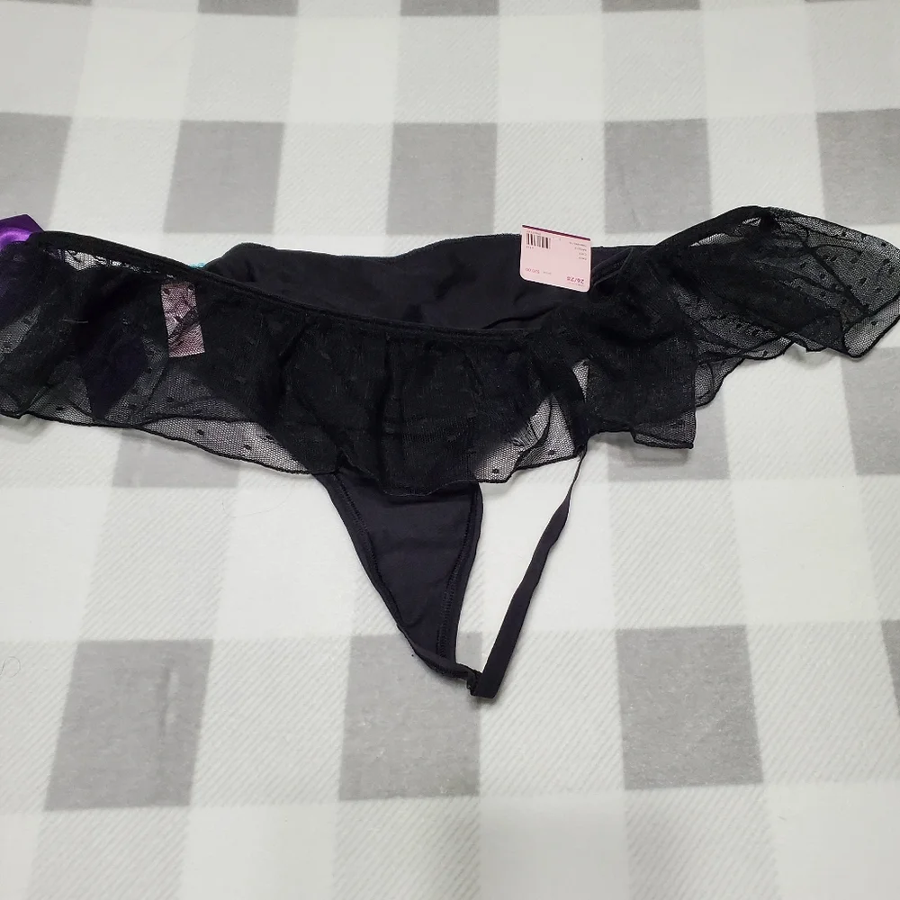 Cacique Bow Ruffle G-String - Picture 5 of 7
